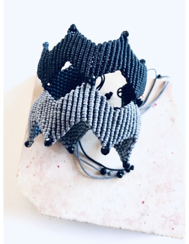 Χειροποίητο γυναικείο διπλό κόσμημα βραχιόλι macrame σε γκρι και μαύρο  Together