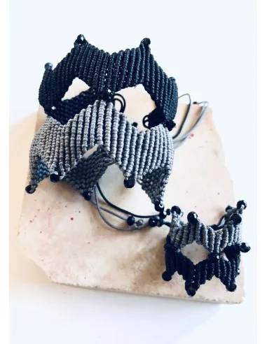 Χειροποίητο γυναικείο διπλό κόσμημα βραχιόλι macrame σε γκρι και μαύρο Together