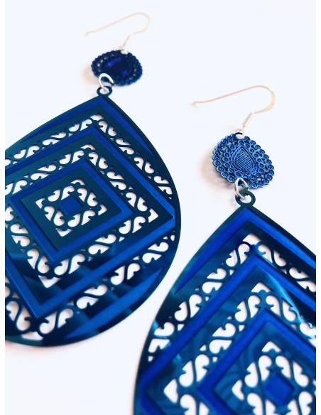 Κόσμημα σκουλαρίκια σε μπλε από ατσάλι σε οβάλ σχήμα με περίτεχνα γεωμετρικά σχέδια και γάντζους από ασήμι 925 Blue lagoon