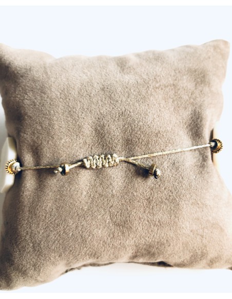 Χειροποίητο γυναικείο βραχιόλι από εξάγωνα στοιχεία φίλντισι και κύλινδρους από ατσάλι Silia