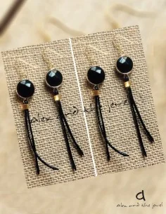 Κόσμημα σκουλαρίκια με μαύρα κρύσταλλα και καστόρ κορδόνι και γάντζους από ασήμι 925 επιχρυσωμένο Mystery