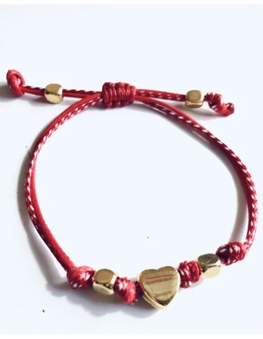 Χειροποίητο βραχιόλι μαρτάκι με καρδιά ή αστέρι επίχρυσο και κυβάκια σε κορδόνι σε λευκό κόκκινο My March