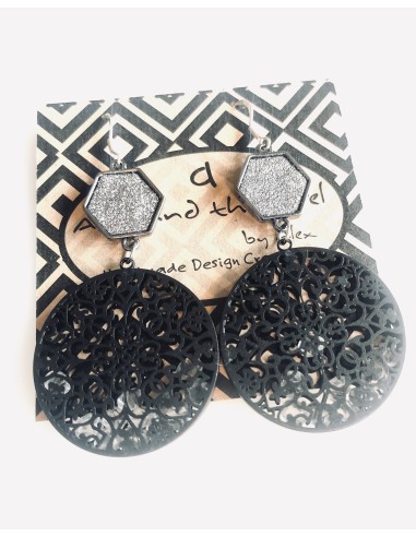 Σκουλαρίκια με κυκλικό μαύρο στοιχείο με κρύσταλλα και πλακέ πολύγωνο στοιχείο σε ασημί Granada