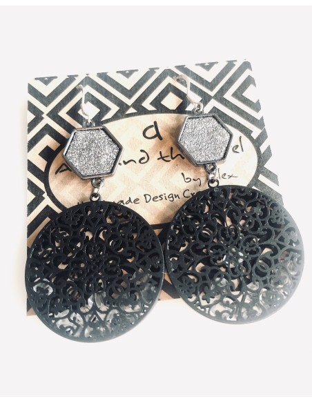 Σκουλαρίκια με κυκλικό μαύρο στοιχείο με κρύσταλλα και πλακέ πολύγωνο στοιχείο σε ασημί Granada