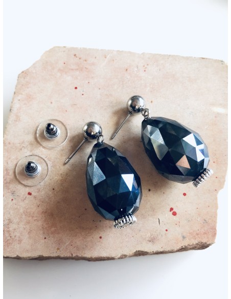 Χειροποίητα γυναικεία σκουλαρίκια με μεγάλο κρύσταλλο Maissa Χειροποίητα γυναικεία σκουλαρίκια με μεγάλο κρύσταλλο Maissa