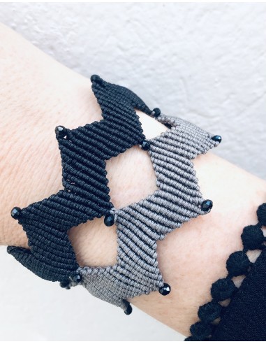Χειροποίητο γυναικείο διπλό κόσμημα βραχιόλι macrame σε γκρι και μαύρο  Together