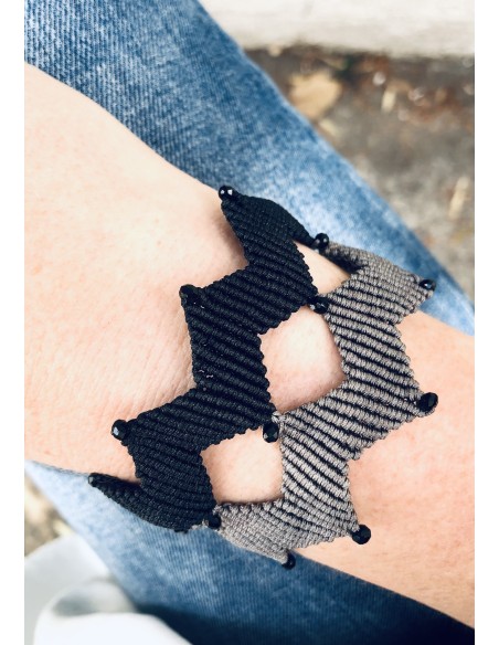 Χειροποίητο γυναικείο διπλό κόσμημα βραχιόλι macrame σε γκρι και μαύρο  Together