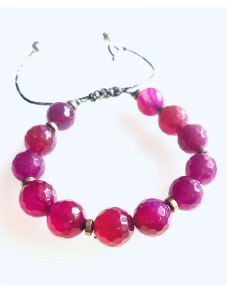 Χειροποίητο βραχιόλι μακραμέ με ημιπολύτιμες πέτρες Αχάτη σε βαθύ φούξια και αιματίτη με αυξομείωση Χειροποίητο βραχιόλι μακραμέ με ημιπολύτιμες πέτρες Αχάτη σε βαθύ φούξια και αιματίτη με αυξομείωση