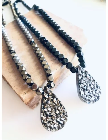 Χειροποίητο γυναικείο κολιέ με πέτρες αιματίτη Mona