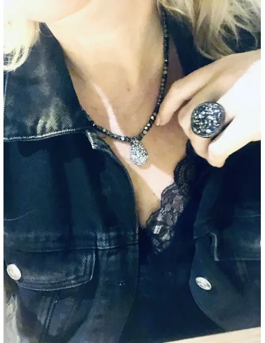 Χειροποίητο γυναικείο κολιέ με κεντρικό...