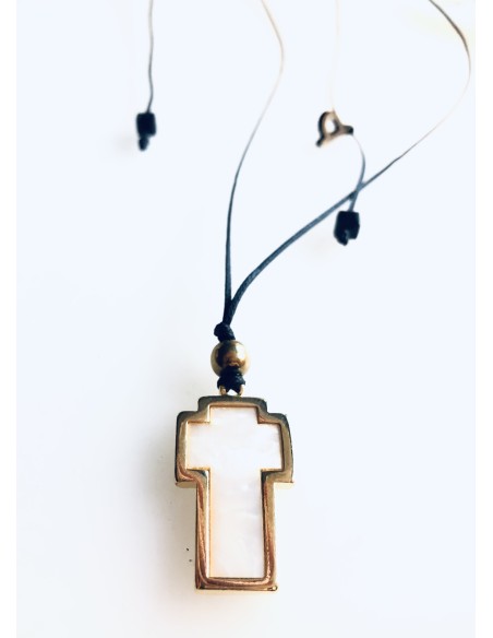 Χειροποίητο κόσμημα κολιέ με κρεμαστό σταυρό σε λευκό Dieu