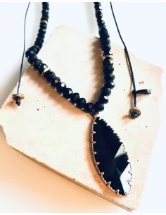 Χειροποίητο γυναικείο κολιέ με κεντρικό στοιχείο από μαύρο κρύσταλλο, διακοσμητικά μαύρα κρύσταλλα Magica 2