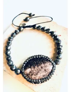 Χειροποίητο βραχιόλι με ημιπολύτιμες πέτρες Aιματίτη και στοιχείο με ponyskin σε καφέ μπεζ με πέτρες μαρκασίτη Theodora 2