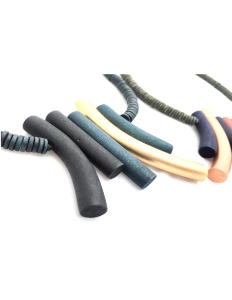 Χειροποίητο γυναικείο ξύλινο κολιέ σε μαύρο, χρυσό και λαδί  The Chief