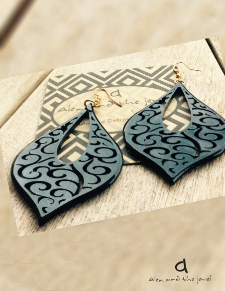 Κόσμημα σκουλαρίκια σε μαύρο ή κόκκινο σε σχήμα σταγόνας με γάντζους από ασήμι 925 επιχρυσωμένο Palace