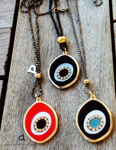 Χειροποίητο κόσμημα κολιέ με κρεμαστό στοιχείο μάτι σε 3 αποχρώσεις και ζιργκόν Ira