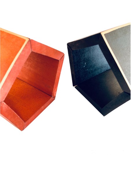 Χειροποίητο γυναικείο βραχιόλι από ξύλο σε μαύρο ή πορτοκαλί με χρυσές λεπτομέρειες ζωγραφισμένες στο χέρι Pentagon