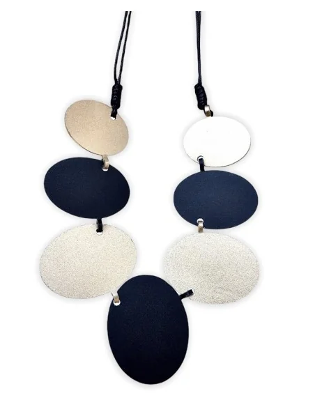 Χειροποίητο γυναικείο μεταλλικό κολιέ με οβάλ πλάκες σε χρυσό και μαύρο Darling