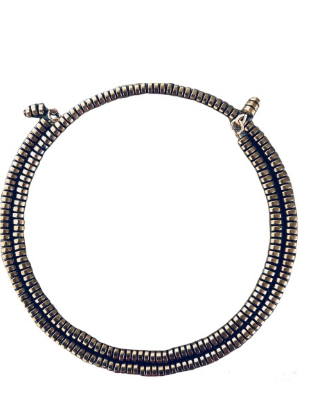 Χειροποίητο κολιέ choker από πέτρες αιματίτη σε χρυσό χρώμα και σχήμα ροδέλα Amphitriti