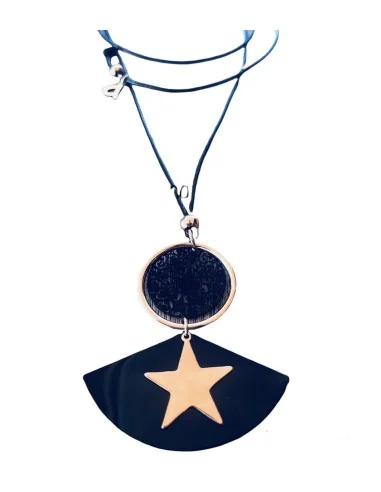 Κολιέ με στοιχείο από ατσάλι σε σχέδιο αστέρι και διάτρητος δίσκος φιλιγκρί σε στρογγυλό γυαλιστερό κορδόνι Cassiopeia