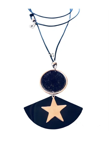 Κολιέ με στοιχείο από ατσάλι σε σχέδιο αστέρι και διάτρητος δίσκος φιλιγκρί σε στρογγυλό γυαλιστερό κορδόνι Cassiopeia