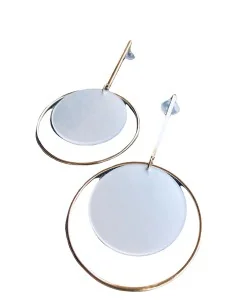 Σκουλαρίκια με στοιχείο κύκλο από λευκό plexiglass και μεταλλικά στοιχείο σε χρυσό χρώμα Eternity