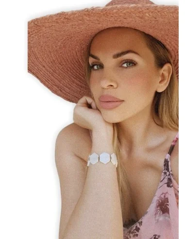 Χειροποίητο γυναικείο βραχιόλι από εξάγωνα...