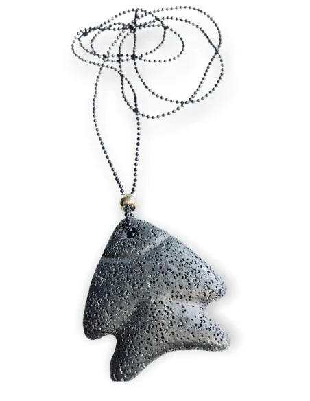 Κρεμαστό στοιχείο ψαράκι από ορυκτή λάβα, δεμένο σε μαύρη militaire αλυσίδα και επίχρυση διακοσμητική μπίλια Lava fish Κρεμαστό στοιχείο ψαράκι από ορυκτή λάβα, δεμένο σε μαύρη militaire αλυσίδα και επίχρυση διακοσμητική μπίλια Lava fish