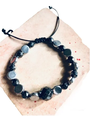 Χειροποίητο βραχιόλι με ημιπολύτιμες πέτρες αιματίτη σε κορδόνι με αυξομείωση Xenia