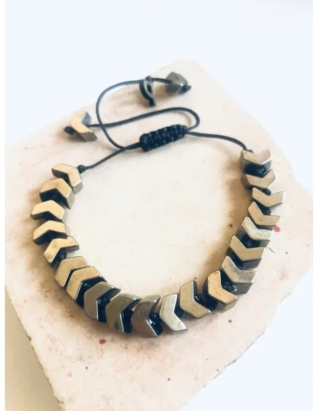 Χειροποίητο γυναικείο βραχιόλι με πέτρες αιματίτη