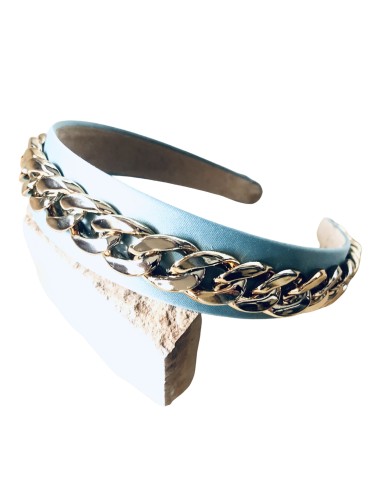 Γυναικεία σατέν στέκα με χρυσή αλυσίδα