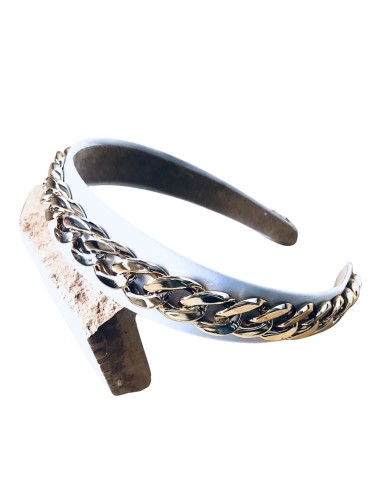 Γυναικεία σατέν στέκα με χρυσή αλυσίδα