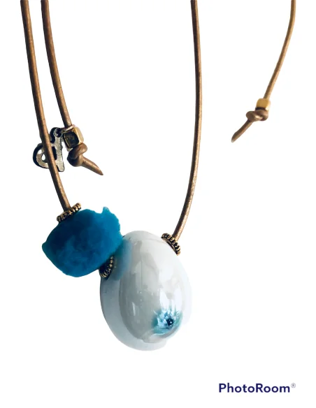 Χειροποίητο κολιέ μάτι από σμάλτο με πον πον