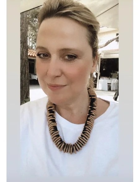 Χειροποίητο γυναικείο κόσμημα τρισδιάστατο ξύλινο κολιέ σε 4 αποχρώσεις Aenaon