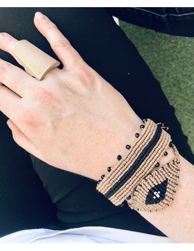 Χειροποίητο βραχιόλι μάτι σε μπεζ και μαύρο σε πλέξη μακραμέ Eyes