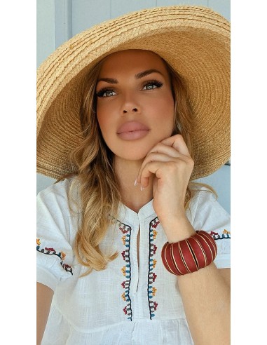 Χειροποίητο βραχιόλι από ξύλο σε αποχρώσεις του κόκκινου και του πράσινου με χρυσές λεπτομέρειες ζωγραφισμένες στο χέρι Augusta