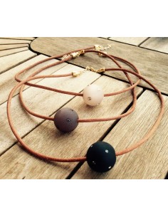 Χειροποίητο κόσμημα κολιέ με στοιχείο μπάλα από...