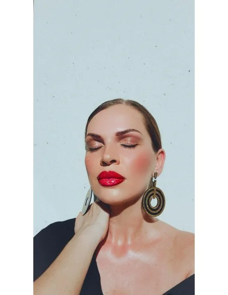 Κόσμημα σκουλαρίκια από plexi glass με σχέδιο με τρεις ομόκεντρους κύκλους σε χρυσό και μαύρο και κούμπωμα καρφί Round