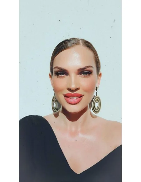 Κόσμημα σκουλαρίκια από plexi glass με σχέδιο με τρεις ομόκεντρους κύκλους σε χρυσό και μαύρο και κούμπωμα καρφί Round