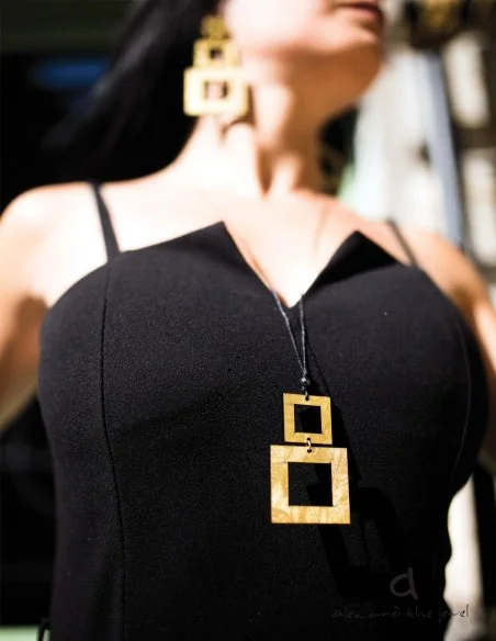 Χειροποίητο κόσμημα κολιέ με πέτρα Αιματίτη Squared Χειροποίητο κόσμημα κολιέ με πέτρα Αιματίτη Squared