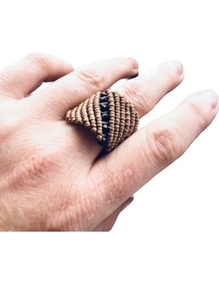 Χειροποίητο γυναικείο δαχτυλίδι μακραμέ Desert