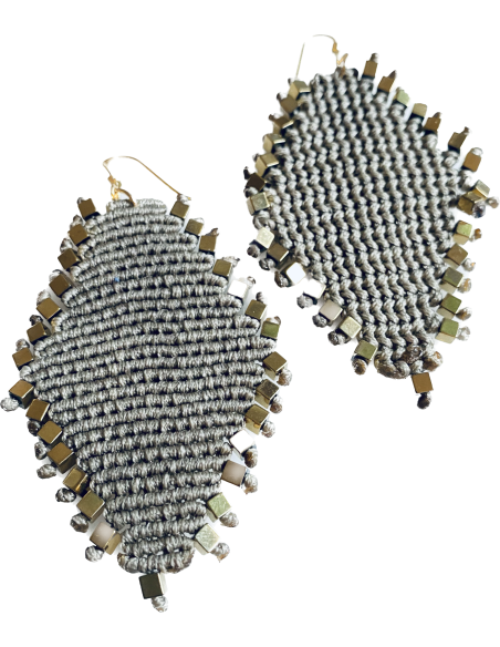 Χειροποίητα μακραμέ σκουλαρίκια με πέτρες αιματίτη Toskani