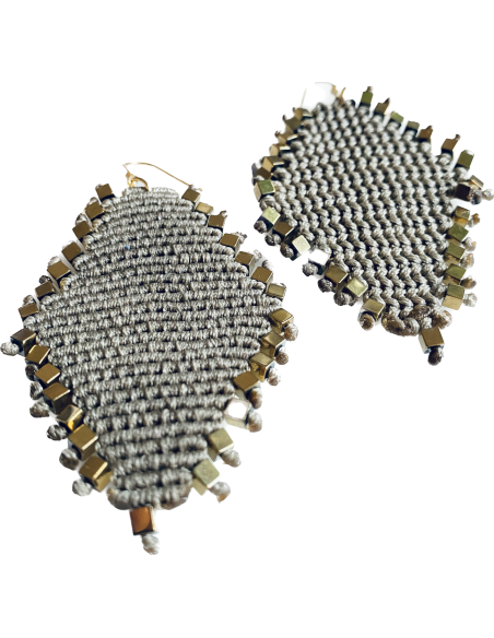 Χειροποίητα μακραμέ σκουλαρίκια με πέτρες αιματίτη Toskani