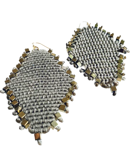 Χειροποίητα μακραμέ σκουλαρίκια με πέτρες αιματίτη Toskani