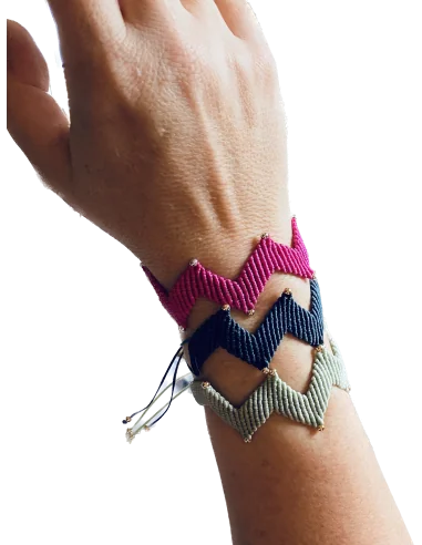 Χειροποίητο βραχιόλι μακραμέ