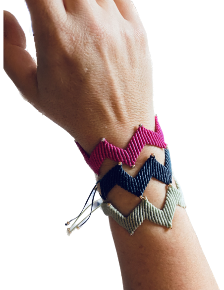 Χειροποίητο βραχιόλι μακραμέ