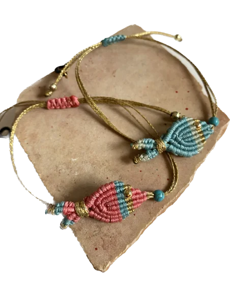 Χειροποίητο μακραμέ βραχιόλι ψαράκι Fishy Fishy