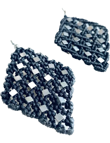 Χειροποίητα σκουλαρίκια μακραμέ σε σχήμα ρόμβου Dorida