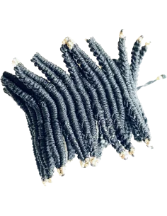 Χειροποίητο φαρδύ statement βραχιόλι σε μαύρη απόχρωση με ιδιαίτερη πλέξη και χρυσοκλωστή στις άκρες