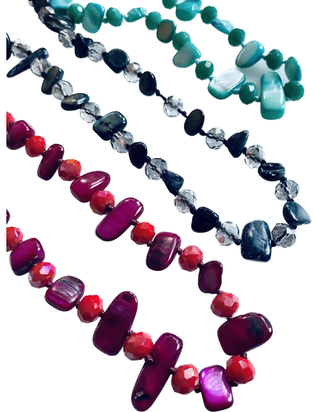 Χειροποίητο κολιέ με πέτρες Αχάτη και κρύσταλλα Τσεχίας σε 4 αποχρώσεις, κόκκινο, βεραμάν, μαύρο και λευκό Clara